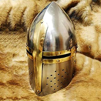 Casco medieval de caballero templario